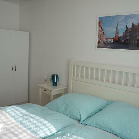 Privatzimmer Sutanto Reppenstedt ภายนอก รูปภาพ