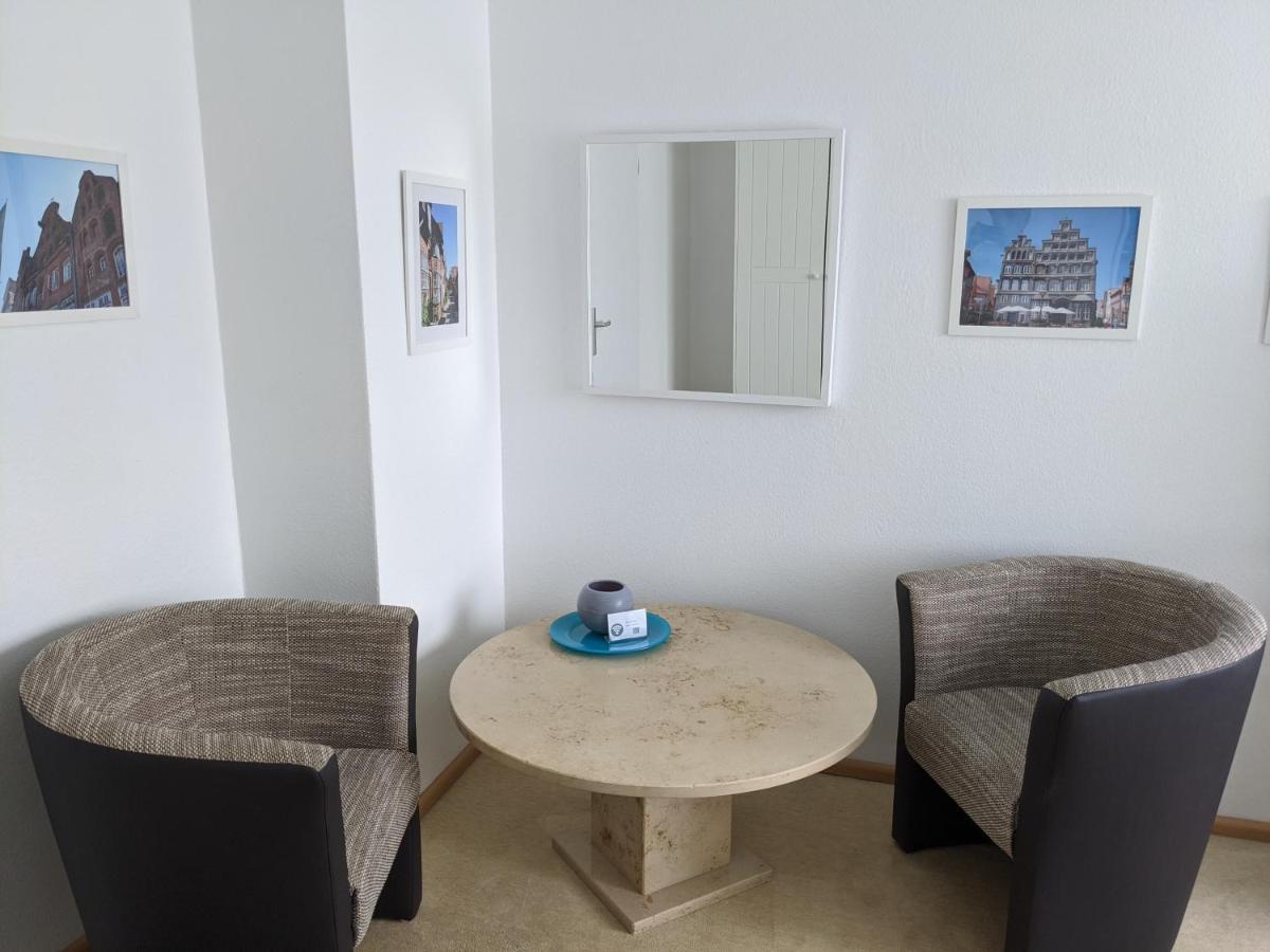 Privatzimmer Sutanto Reppenstedt ภายนอก รูปภาพ
